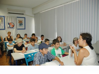 YAZ OKULU KAPSAMINDA ÇOCUK VE KİTAP SÖYLEŞİSİ YAPILDI