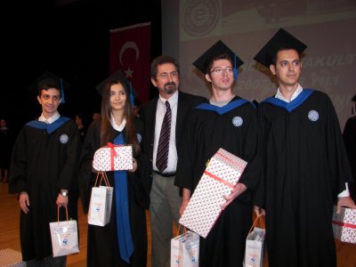 EÜ MÜHENDİSLİK FAKÜLTESİ MEZUNİYET TÖRENİ