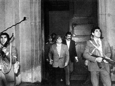 ŞİLİ LİDERİ SALVADOR ALLENDE'NİN ULUSUNA RADYODAN SON SESLENİŞİ