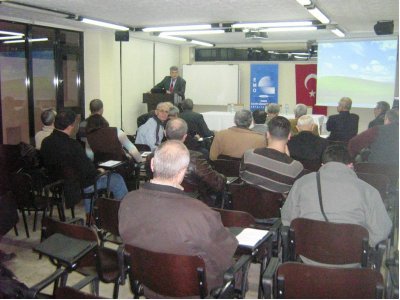 ÜYELERİMİZE 17.02.2009 TARİHİNDE ENERJİ VERİMLİLİĞİ KANUNU VE YÖNETMELİĞİ'NİN UYGULAMALARI HAKKINDA BİLGİLENDİRME TOPLANTISI YAPILDI.
