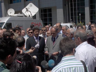 ŞEVKET YILMAZ HASTANESİNDE BASIN AÇIKLAMASI