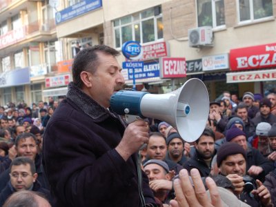 EMO'DAN TEKEL İŞÇİLERİNE DESTEK ZİYARETİ