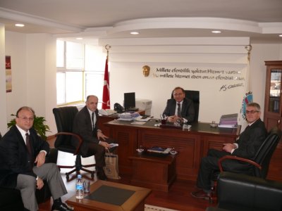 YEDAŞ ŞİRKET MÜDÜRÜNE YEDAŞ İL MÜDÜRÜNE VE OMÜ ELEKTRİK-ELEKTRONİK MÜHENDİSLİĞİ BÖLÜM BAŞKANINA ZİYARET