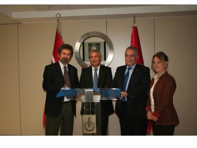KARŞIYAKA BELEDİYESİ İLE MAKİNA VE ELEKTRİK MÜHENDİSLERİ ODALARI ARASINDA MESLEKİ DENETİM VE ASANSÖR KONTROL PROTOKOLÜ İMZALANDI