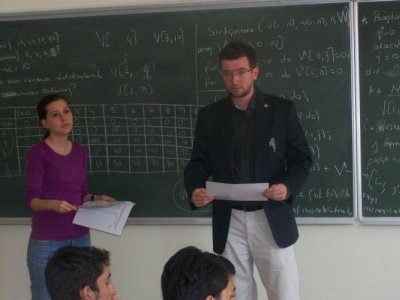BİLGİSAYAR MÜHENDİSLİĞİ SON SINIF ÖĞRENCİLERİNE ROZET TÖRENİ YAPILDI